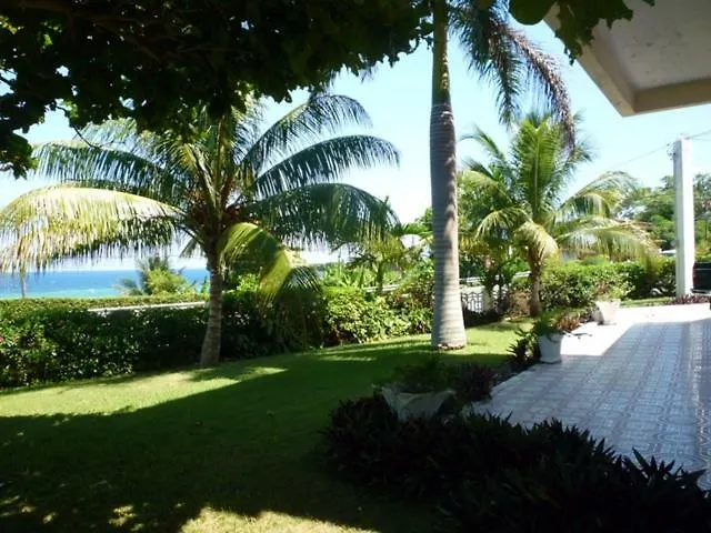 Goldenview Guesthouse Ocho Rios